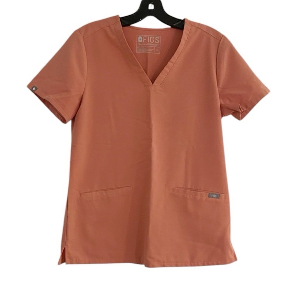 Figs Women’s coral V Neck Casma Three-Pocket Scrub Top Size Small coral 1516